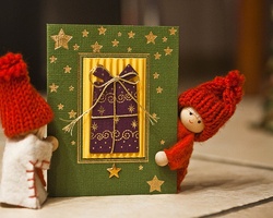 Make a Christmas card to support children with rare diseases