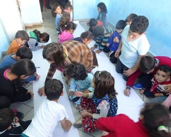 Organise weekly activities for asylum seeker and migrant children and adults