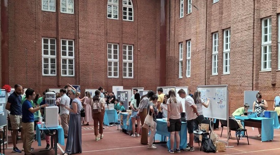 Бъди доброволец на Националния ученически Sci-High STEM Fest 2025 в София