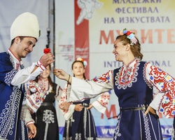 Бъди доброволец на Младежки фестивал "Музите" в София