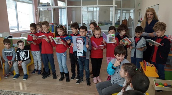 Почети за Васил Левски на малчуганите от детската градина