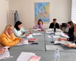 Преподавай или организирай курсове по български език за бежанци от Украйна в София