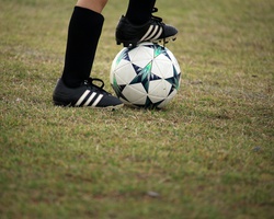 Дари спортни принадлежности за деца от домове в Перник и Долна Баня
