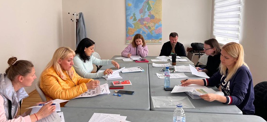 Преподавай или организирай курсове по български език за бежанци от Украйна в София