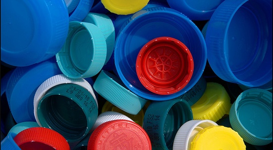 Събирай пластмасови капачки за благотворителна кауза