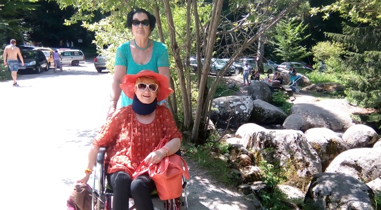 Придружавай хора с увреждания на еднодневни екскурзии в София и околностите