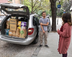 Занеси храна и продукти от първа необходимост до пункт в София и подкрепи пострадалите от наводненията