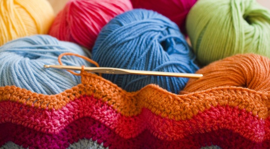 Send yarn, needles and hooks to the women at the Harmanli refugee camp