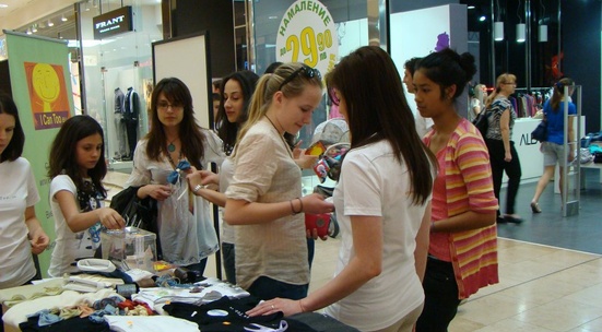 Бъди доброволец на коледен базар в Пловдив в подкрепа на деца с аутизъм