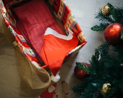 Създай своя “кутия на доброто” и я подари за Коледа на дете в нужда от Котел