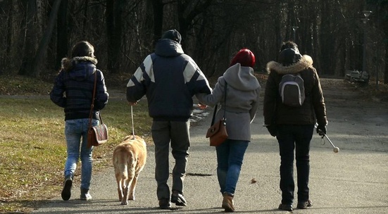 Придружи незрящи на разходка в Южния парк през април