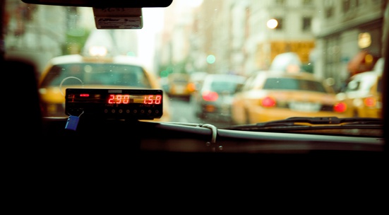 Включи се в създаването на база данни за таксиметровия сектор в България