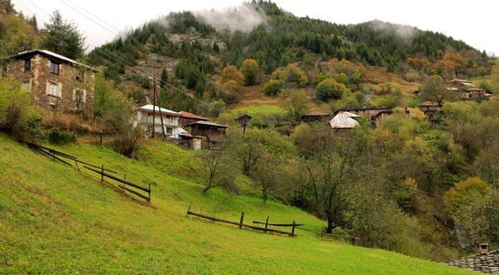 Разкраси мегдана на село Киселчово в Родопите