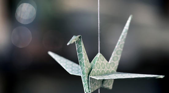 Създай оригами жерави в подкрепа на хората с множествена склероза